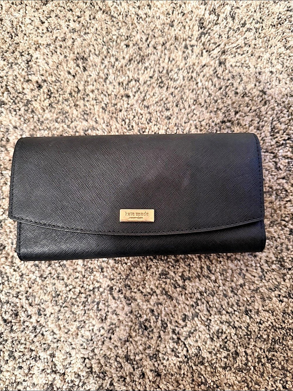 Kate Spade wallet in Black